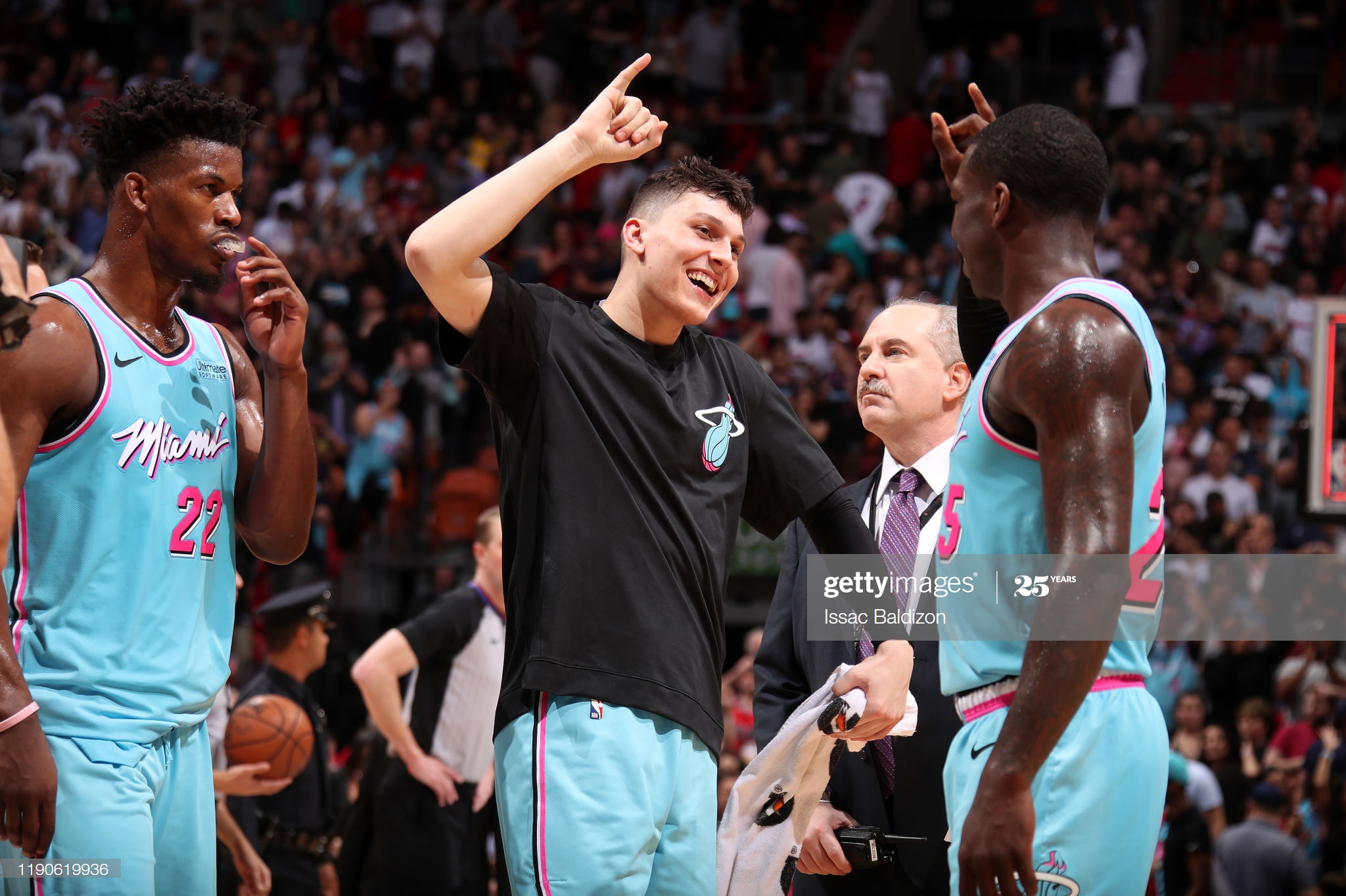 米兰体育APP包含从清晨深圳男篮造点机会到大坂直美与70激战加拿大队分钟，风云突变迈阿密热火集结日战术微调的词条